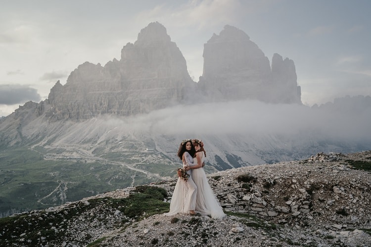 Blitzkneisser43-Elopement-Drei-Zinnen-Dolomiten-Italien-Italy-same-sex-lesbian-gay-dolomites-wedding-adventure-tyrol