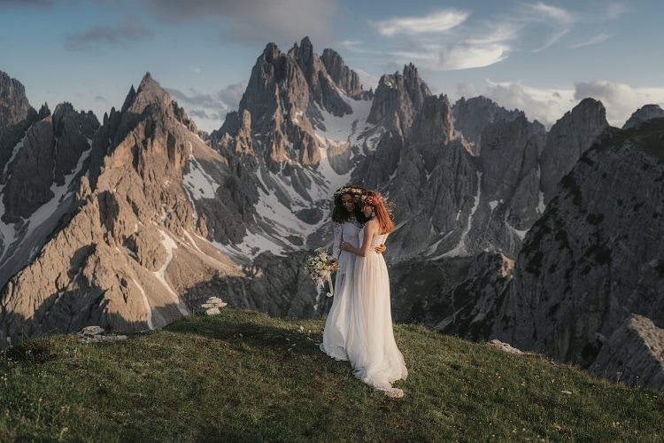 Blitzkneisser5-Elopement-Drei-Zinnen-Dolomiten-Italien-Italy-same-sex-lesbian-gay-dolomites-wedding-adventure-tyrol
