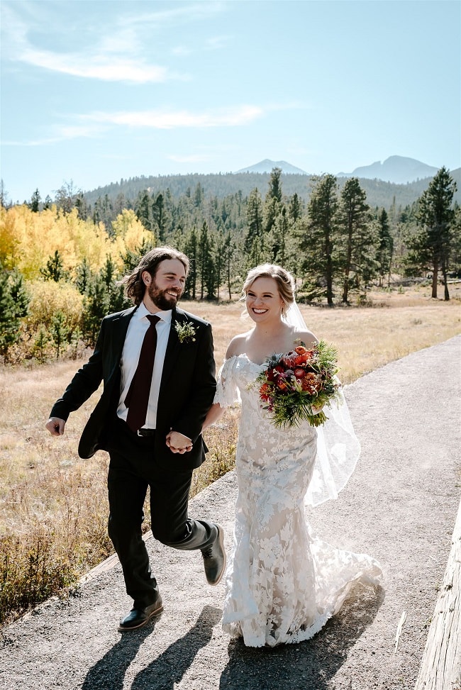 Courtney48-Lynn-colorado-adventure-elopement-packages-destination-wedding-photographer-estes-park-elope-newlyweds
