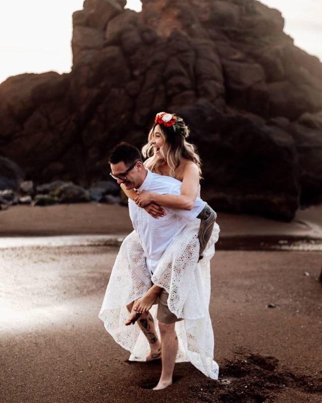 Kreative-Memories-Photography-cannon-beach-Oregon-Elopement-Photographer-outdoor-beach-destination-wedding-intimate-elope-pnw-usa-boho