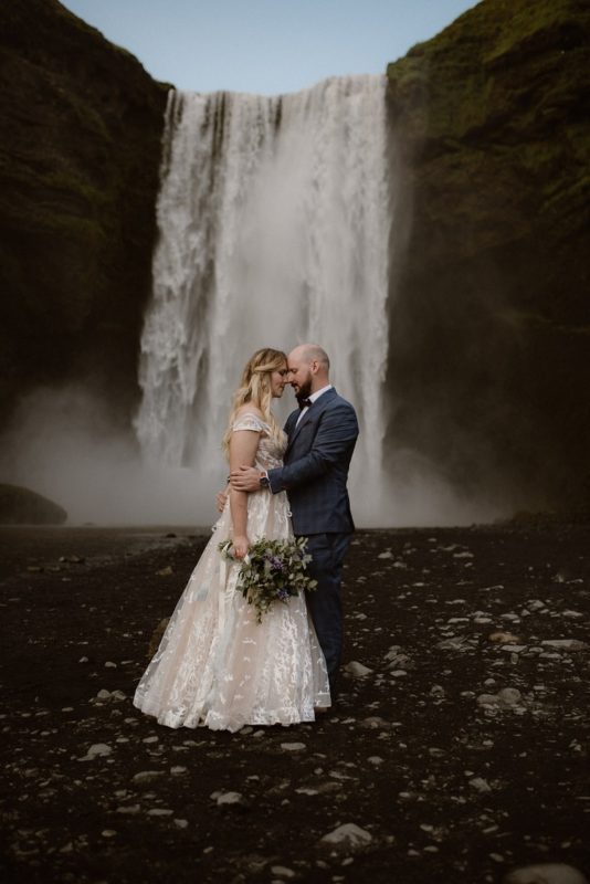 Michalina23-Okreglicka-Iceland-Elopement-Photographer-packages-destination-wedding-intimate-outdoor-adventure-waterfall-elope