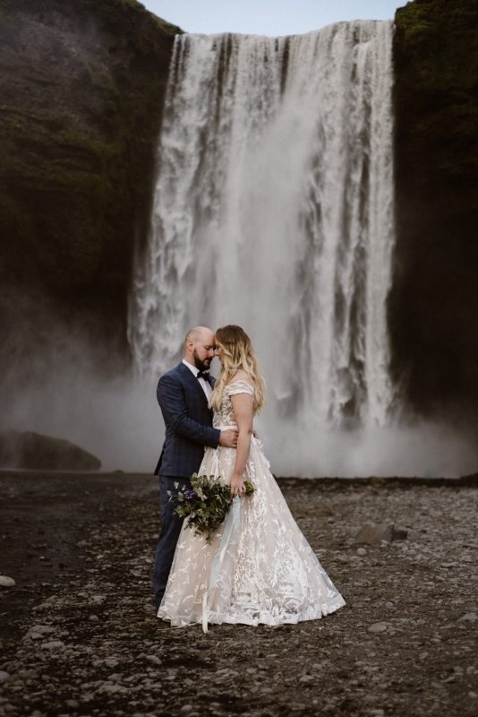 Michalina32-Okreglicka-Iceland-Elopement-Photographer-packages-destination-wedding-intimate-outdoor-adventure-waterfall-elope