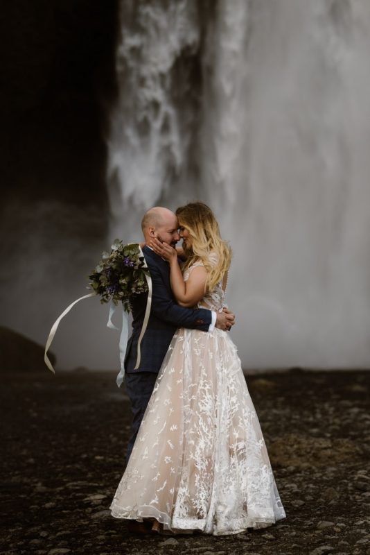 Michalina36-Okreglicka-Iceland-Elopement-Photographer-packages-destination-wedding-intimate-outdoor-adventure-waterfall-elope