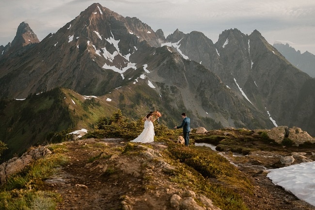 best-places-to-elope-washington-more-van-anything-north-cascades-national-park-elopement-outdoor-mountain-adventure-destination-wedding