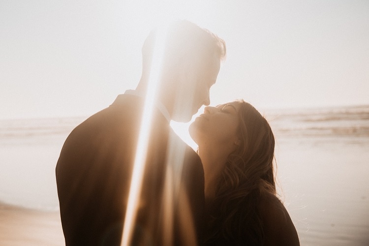 jaci20-berkopec-elopement-wedding-photographer-epic-sunset-golden-hour-oregon-manzanita-beach-sand-sea-coast-washington-pnw-maine-new-jersey-york