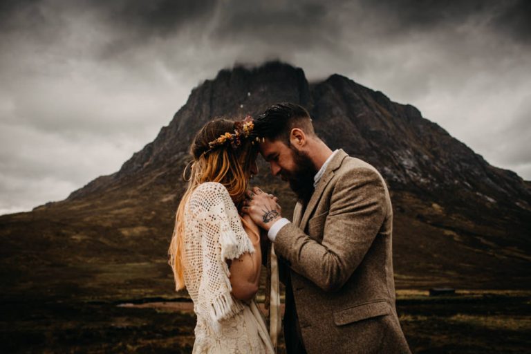 unfurl51-photography-glencoe-elopement-wedding-inspiration-outdoor-mountains-scottish-highlands-intimate-ceremony-elope-boho-glen-etive