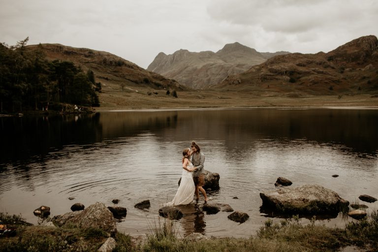 unfurl72-photography-lake-district-van-life-elopement-wedding-countryside-elope-boho-inspiration-hip-adventure-outdoor-england-loch