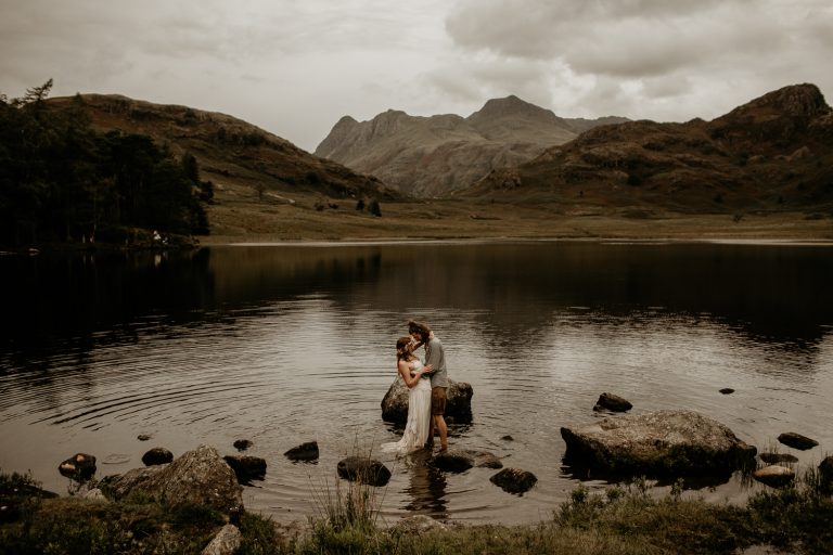 unfurl73-photography-lake-district-van-life-elopement-wedding-countryside-elope-boho-inspiration-hip-adventure-outdoor-england-loch-moody