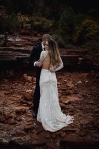 brittany-west-elopement-adventure-photographer-colorado-usa-packages-love-elope-intimate-ceremony-sedonacouple