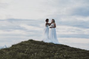 Morgane-Raposo-elopement-destination-wedding-photographer-elope-switzerland-love-couple-free-adventure-outdoor-ceremony-wild-intimate3-mountain