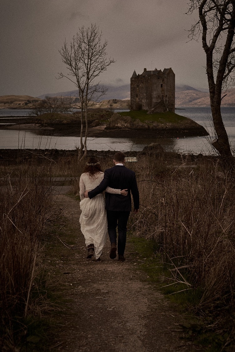 28-glen-etive-glencoe-elopement-wedding-Radoslaw Rachwal-scottish-highlands-scotland-intimate-ceremony-adventure-outdoor