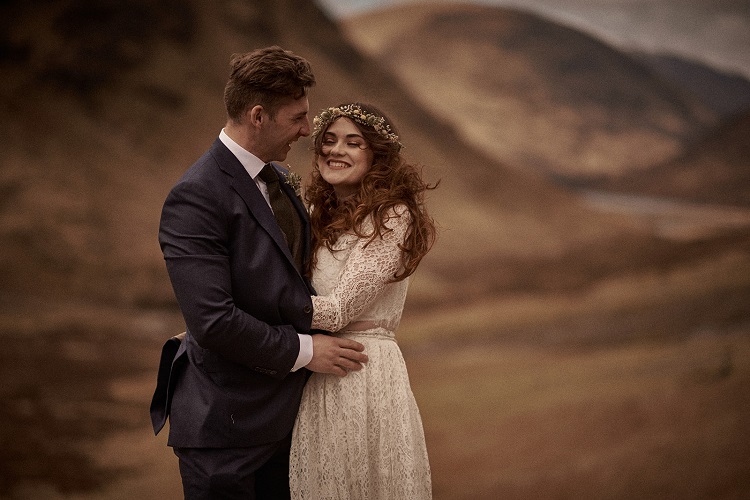 38-glen-etive-glencoe-elopement-wedding-Radoslaw Rachwal-scottish-highlands-scotland-intimate-ceremony-adventure-outdoor