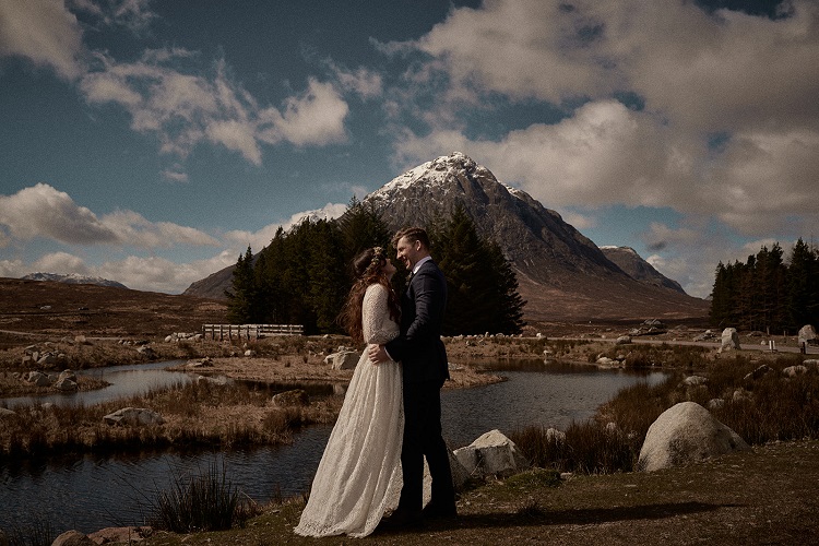 46-glen-etive-glencoe-elopement-wedding-Radoslaw Rachwal-scottish-highlands-scotland-intimate-ceremony-adventure-outdoor