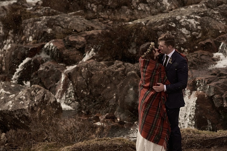 50-glen-etive-glencoe-elopement-wedding-Radoslaw Rachwal-scottish-highlands-scotland-intimate-ceremony-adventure-outdoor
