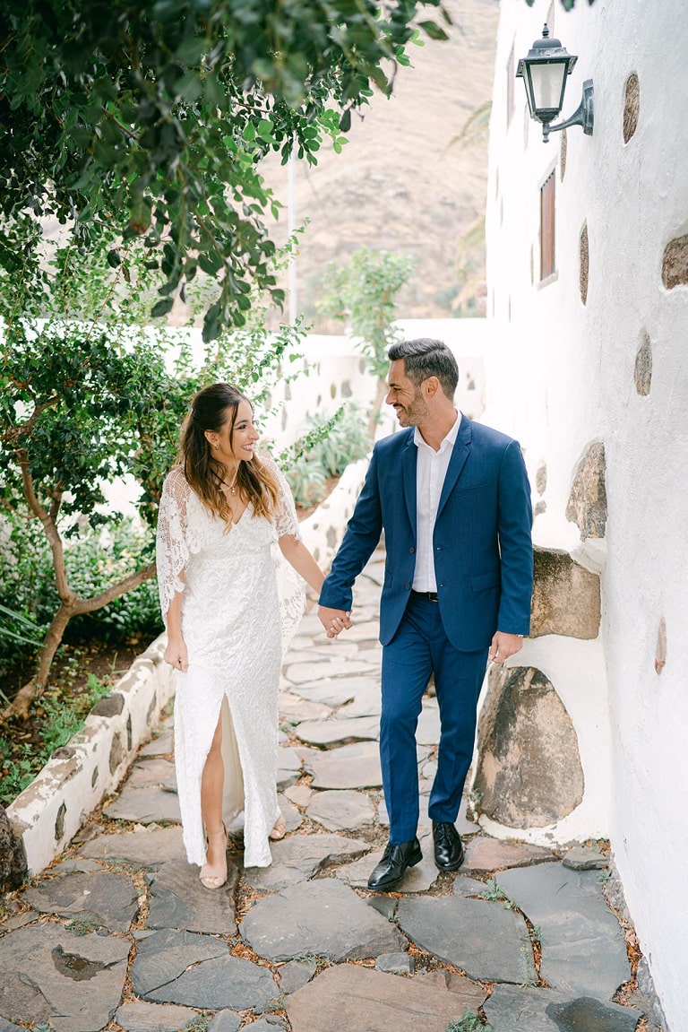 Finca-Elopement-Wedding-Gran-Canaria-Spain-Outdoor-Intimate-Love-Villa-bride41