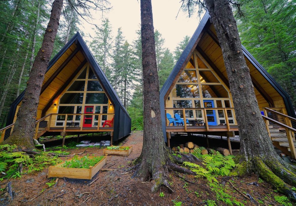 alaska_salted-roots-cabins-elopement-destination-wedding-a-frame-airbnb-lodge-adventure-outdoor-elope-seeward-usa-snow