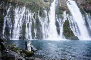 julia-goldberg-elopement-wedding-sunset-photography-boho-bride-california-coast-waterfall-san-francisco-usa-outdoor-adventure-intimate-love