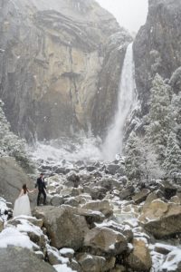 julia-goldberg-elopement-wedding-sunset-photography-boho-bride-waterfall-san-francisco-usa-outdoor-adventure-intimate-love