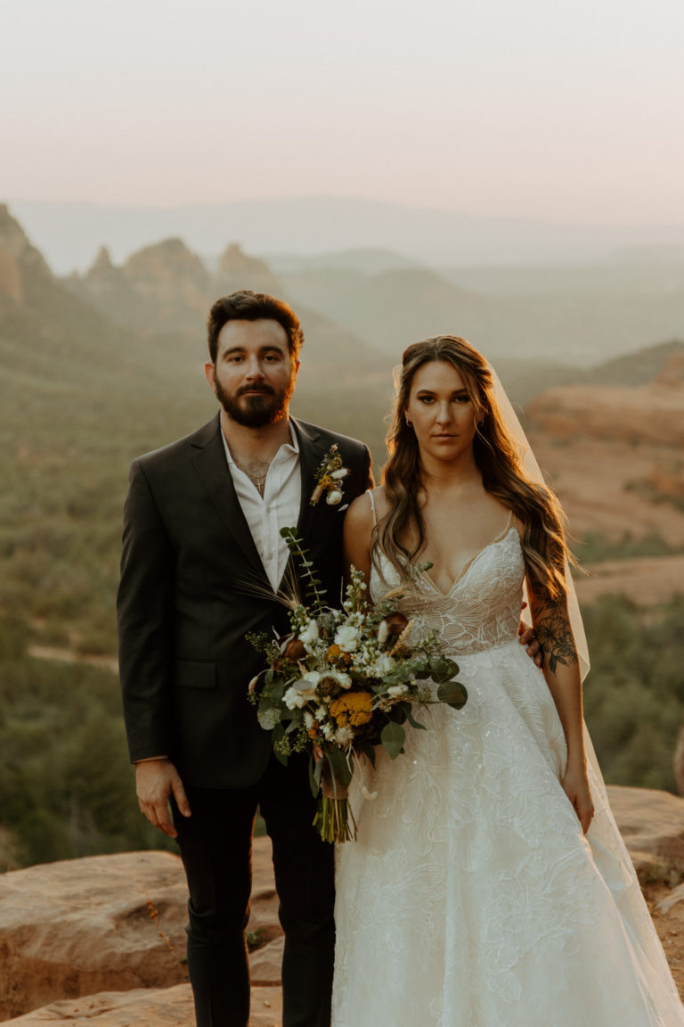 sedona-elopement-photographer-316-boho-bride-red-rock-arizona-intimate-elopement-wedding-adventure